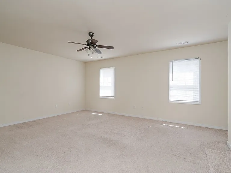 2916 Greenway Ave — Photo 16