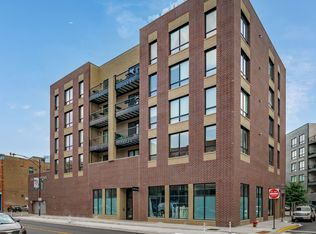680 N Milwaukee Ave APT 604, Chicago, IL 60642