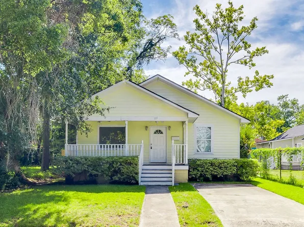 1810 Reynolds St, Savannah, GA 31401