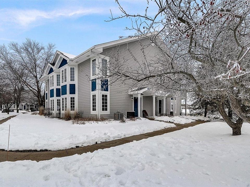 1st image of 658 Geneva National Ave #6-35
