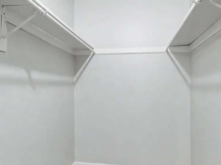 703 Woods Ct — Photo 26