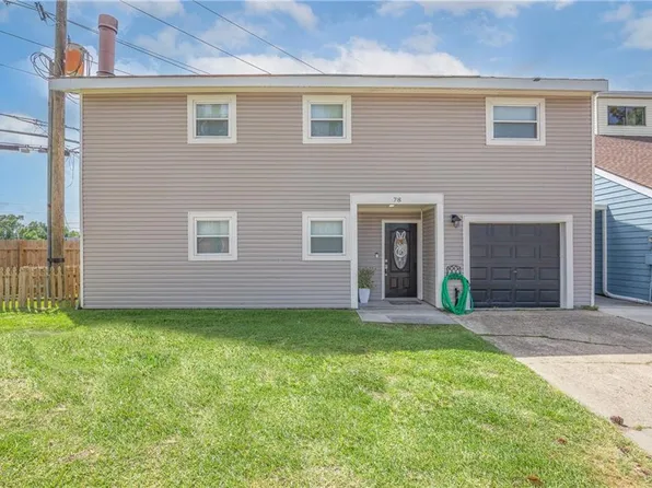 78 Stanton Hall Dr, Destrehan, LA 70047