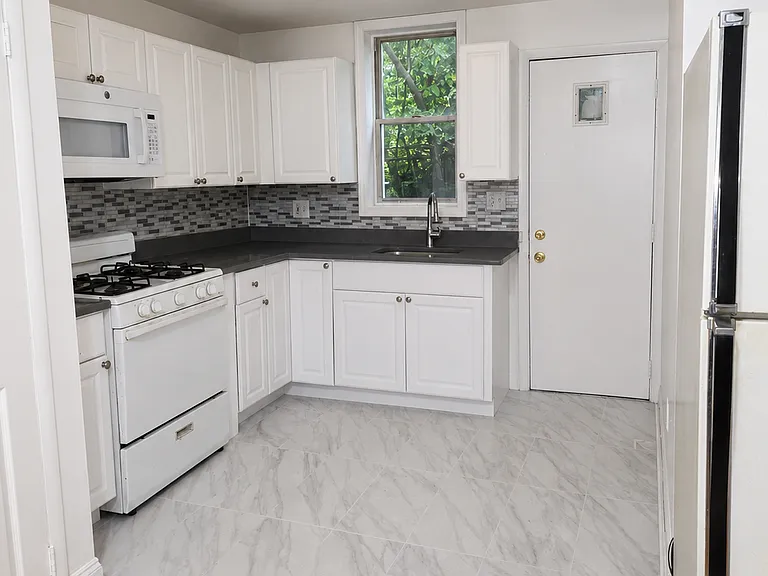 3129 N Bambrey St — Photo 1