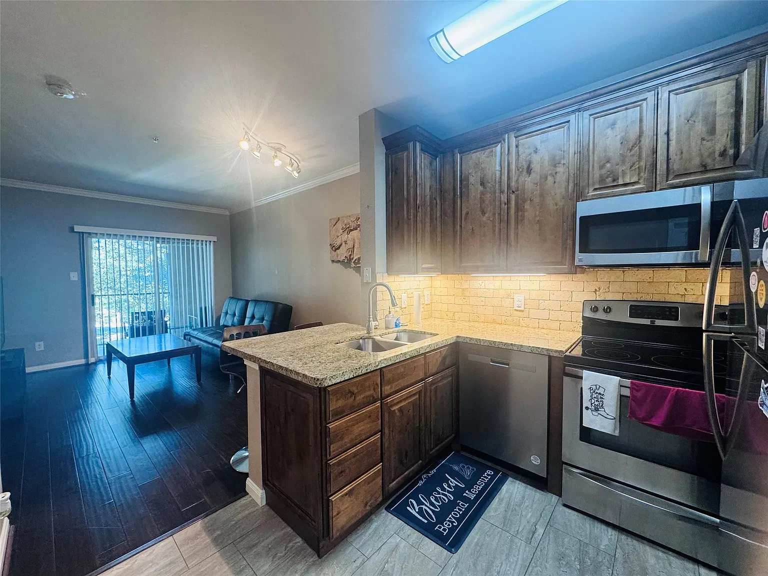 3231 Allen Pkwy — Photo 4