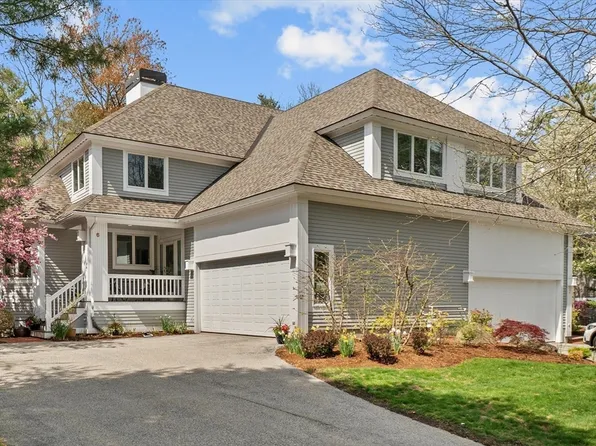 6 Cape Ann Cir, Ipswich, MA 01938