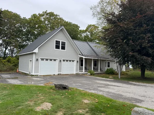 8 Peabbles Cove Road, Cape Elizabeth, ME 04107