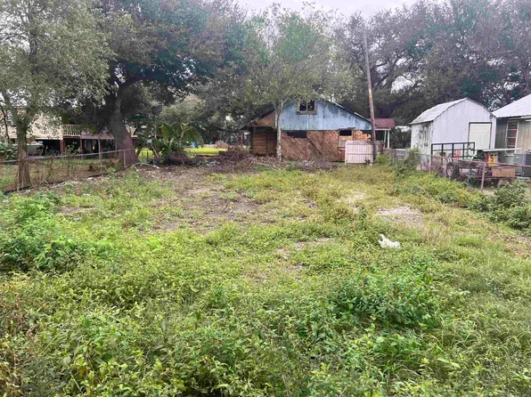 130 Malgum Ln, Golden Meadow, LA 70357