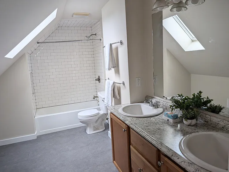 106 Franklin St — Photo 20