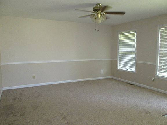 3rd image of 111 Brookwood Dr