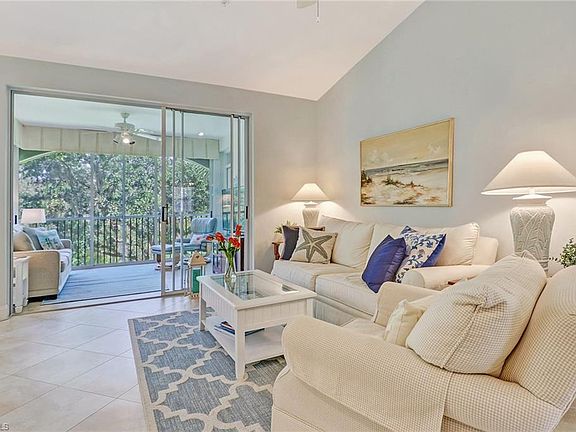 3rd image of 77 Silver Oaks Cir APT 8202