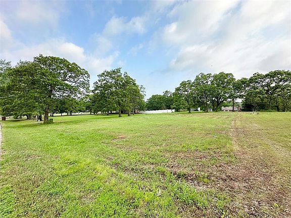 5th image of 0 Hickory Dr #9