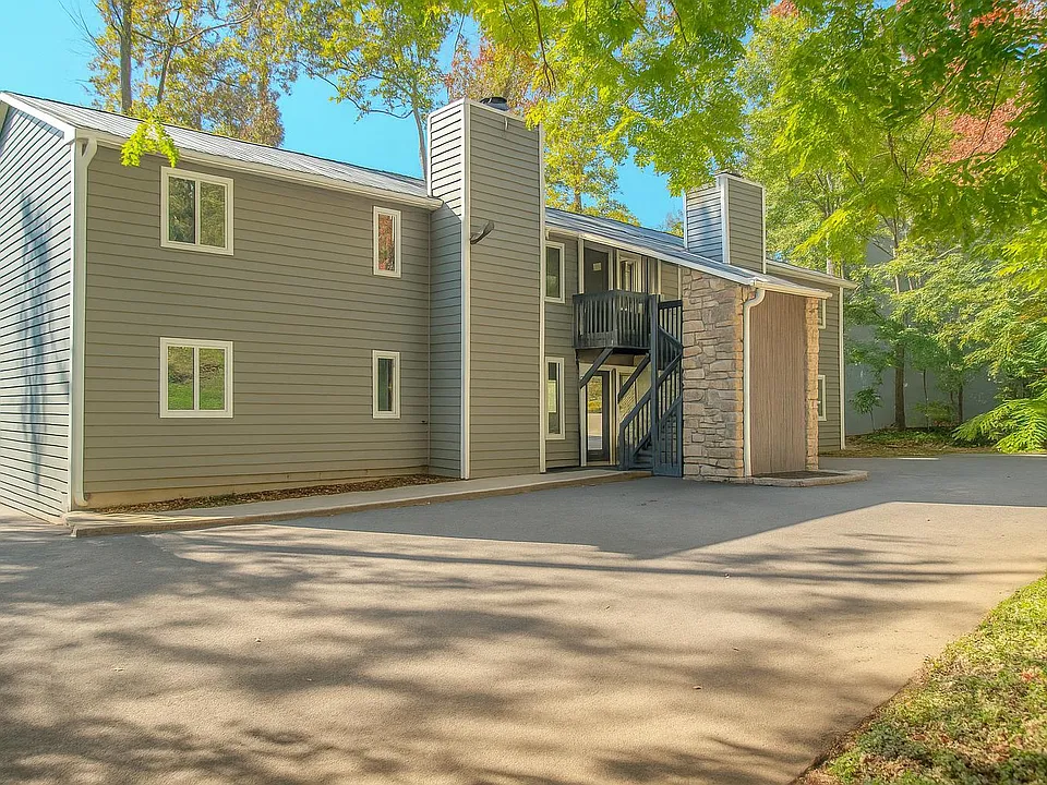 116 Lookout Dr #A