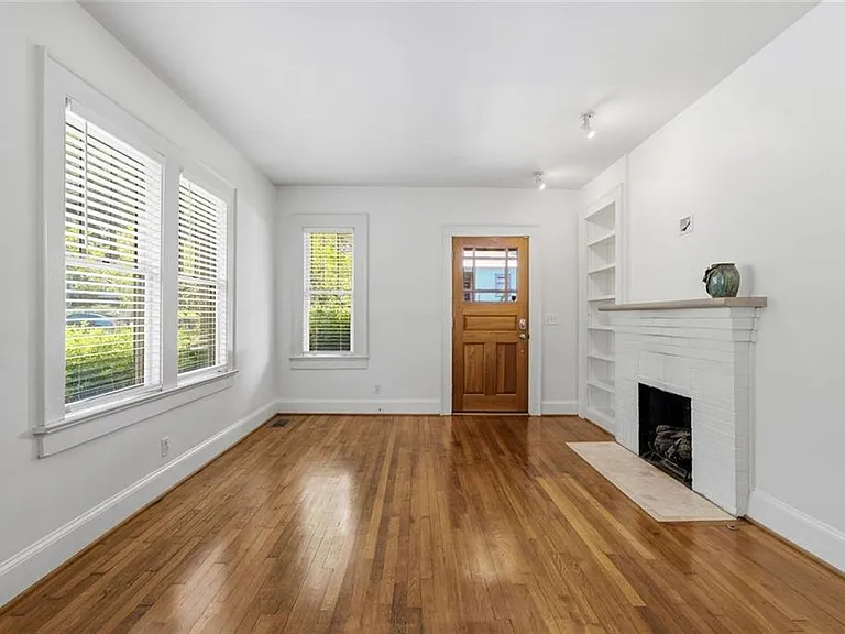 927 Park Ave SE — Photo 6