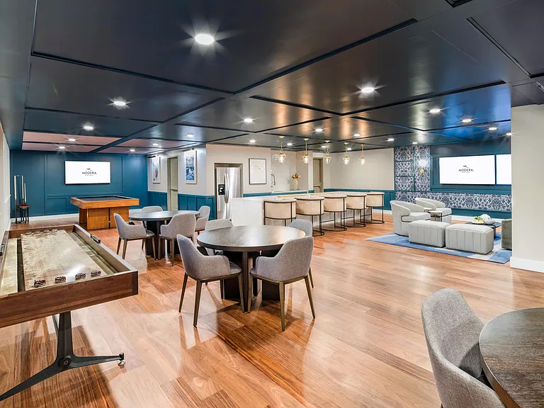 Unwind and play at Modera Waugh! Explore the fun in our stylish game room, complete with a pool table for your perfect break from the everyday. Elevate your leisure time in Houston!