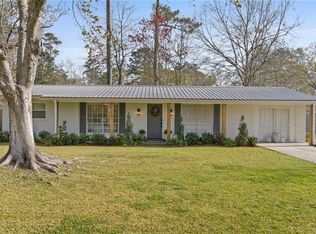 1605 Dupard St, Mandeville, LA 70448
