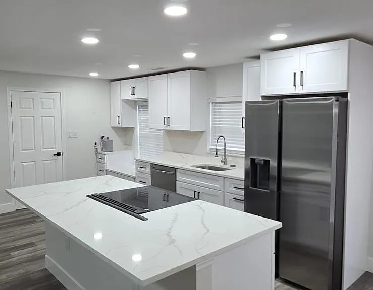 243 S Hull Ave — Photo 5