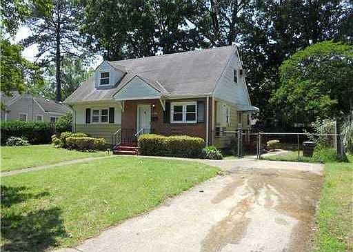 1st image of 8227 Redwood Cir