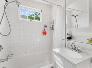 513 E Custis Ave APT 2, Alexandria, VA 22301