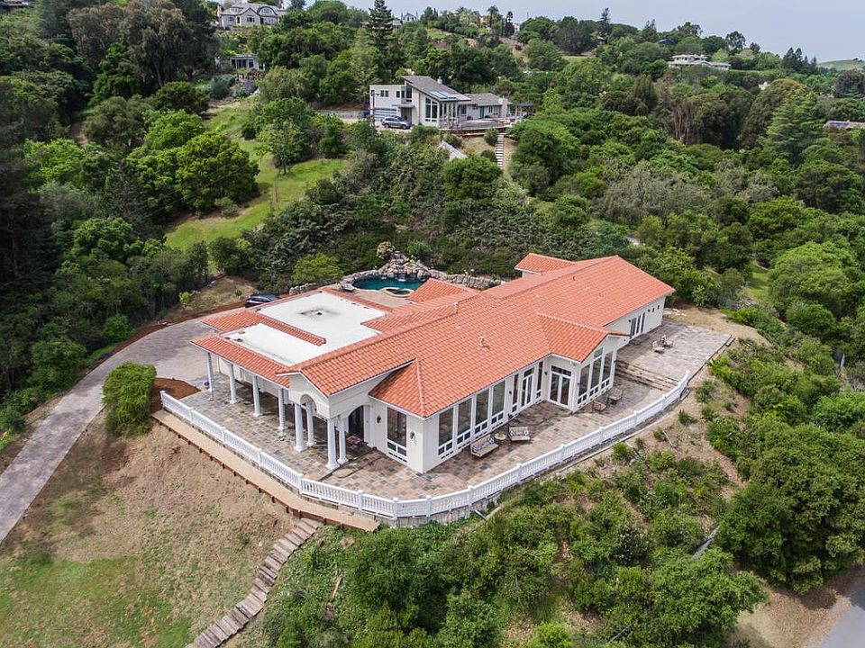 1st image of 26615 Anacapa Dr