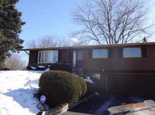 517 Maryknoll Ct, Twin Lakes, WI 53181