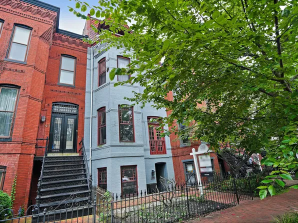 409 Constitution Ave NE, Washington, DC