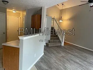 3 bed, 2.5 bath, 1314 sqft, $1,779 — Photo 3