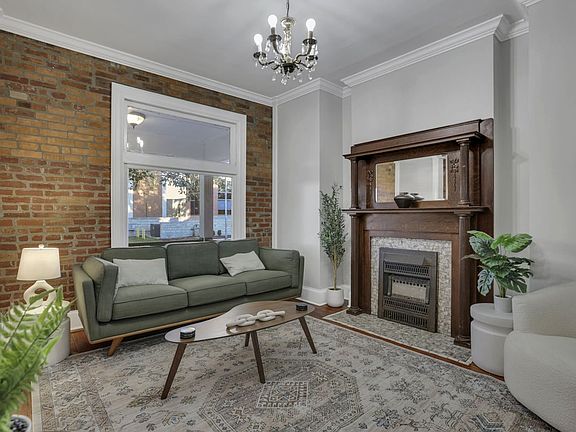 4th image of 634 Neil Ave