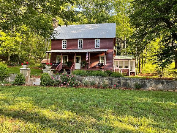 1940 Bettys Creek Rd