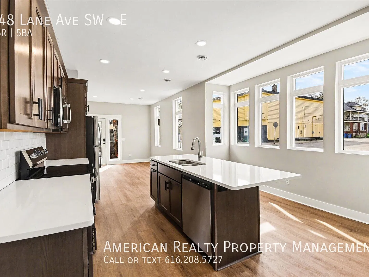 4 bed, 4.5 bath, 2448 sqft, $3,300 — Photo 3