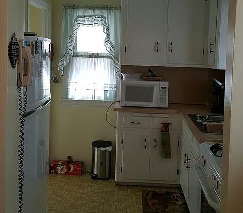 4th image of 1340 Sunset Rd