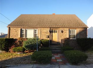 28 Commodore St, Providence, RI 02904