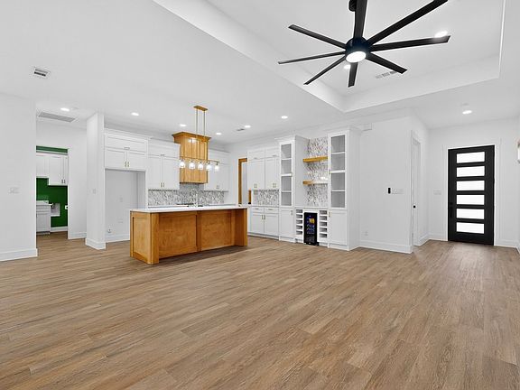 4th image of 4737 Pine Ridge Ct