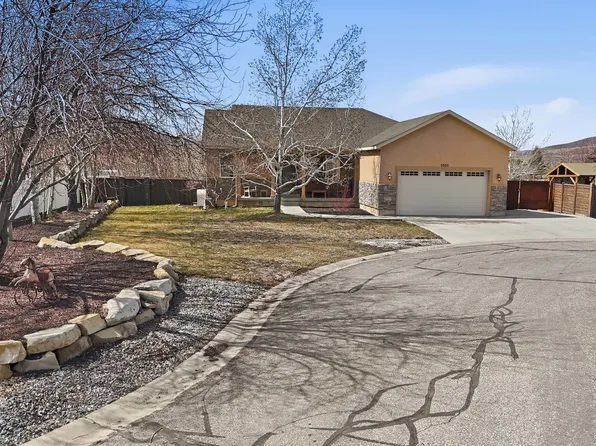 5325 S Bridle Cir, Oakley, UT 84055
