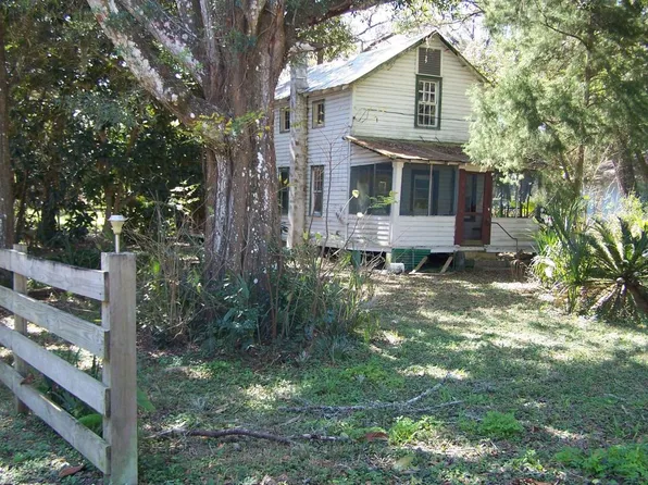 207 E Main St, Pomona Park, FL 32181