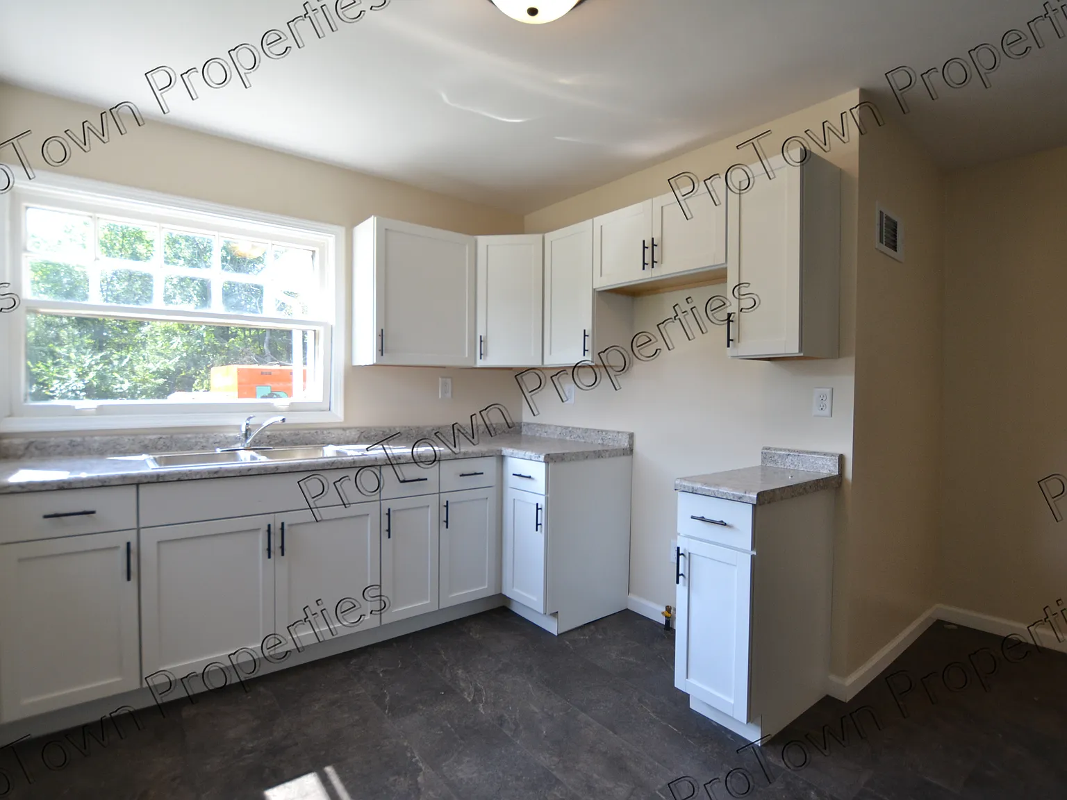 Open House: 9/3 @ 4:30am & 9/5 @ 11:30am — Photo 4