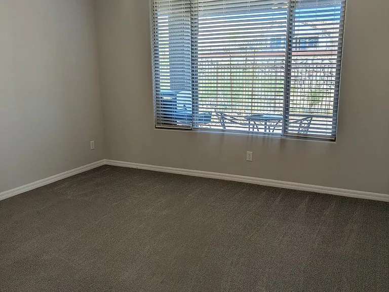1371 Evening Breeze Ln — Photo 17