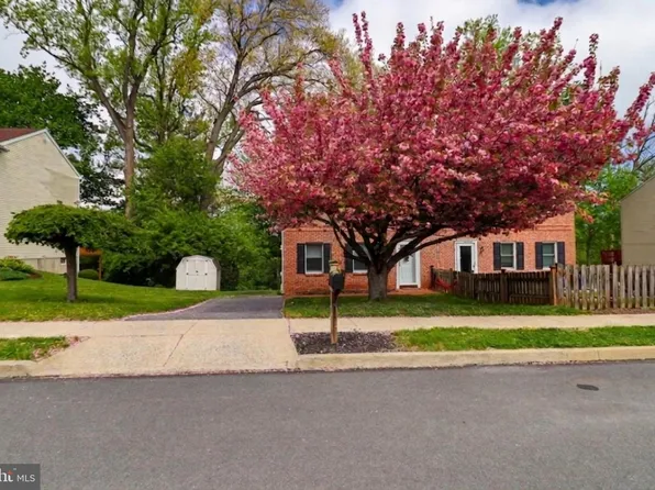 2457 Jefferson Ave, West Lawn, PA 19609