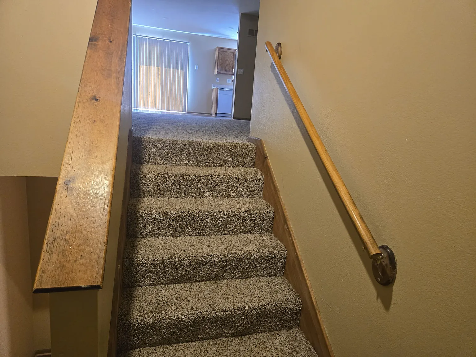 3 bed, 1190 sqft, $1,800 — Photo 4