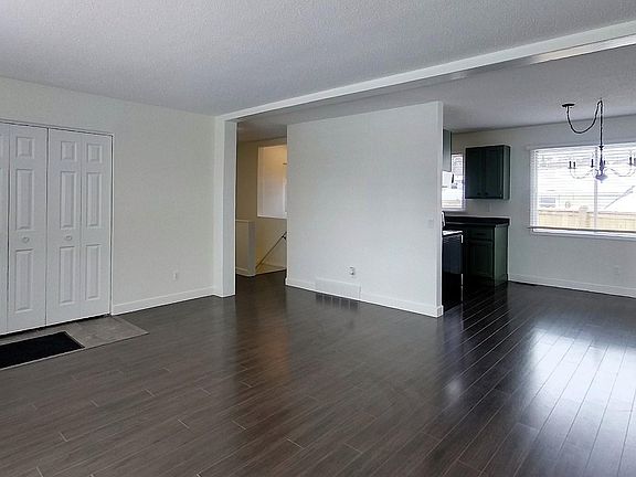 4th image of 1102 55th St