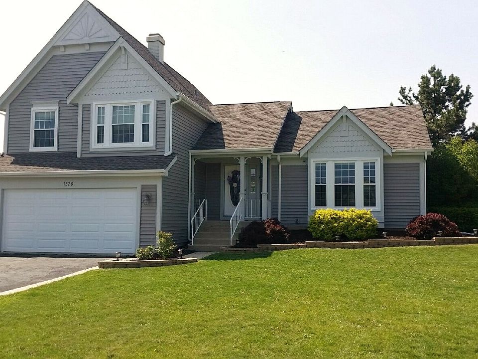 2nd image of 1570 Lenox Ct