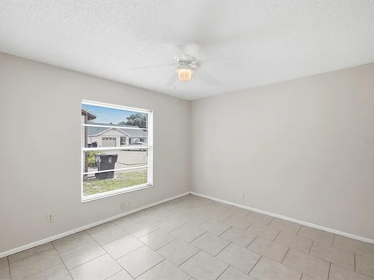 1901 Castle Bay Ct — Photo 22