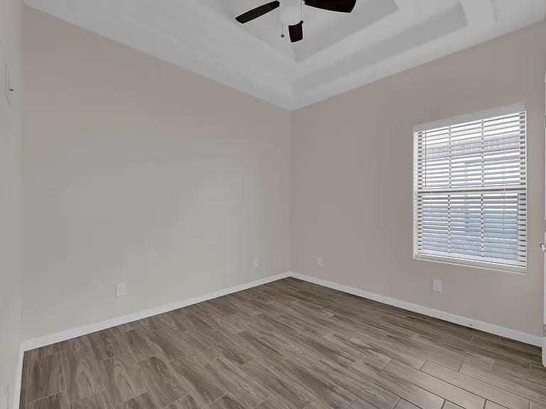 1013 La Pointe Ave #3 — Photo 26