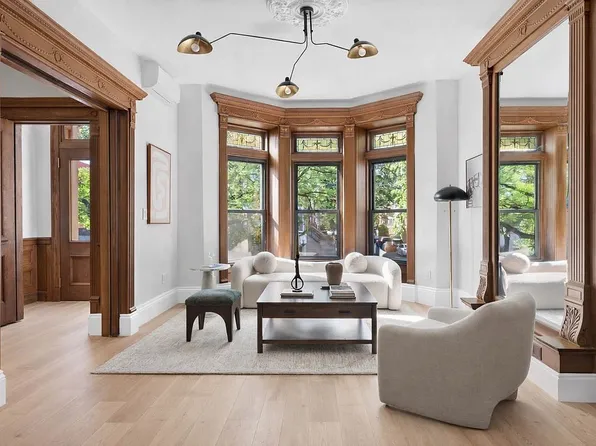 1137 Park Pl, Brooklyn, NY 11213