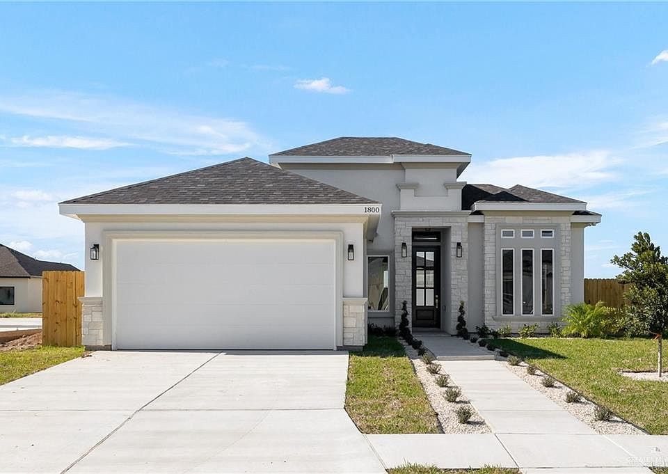 1st image of 1800 Sophia Dr