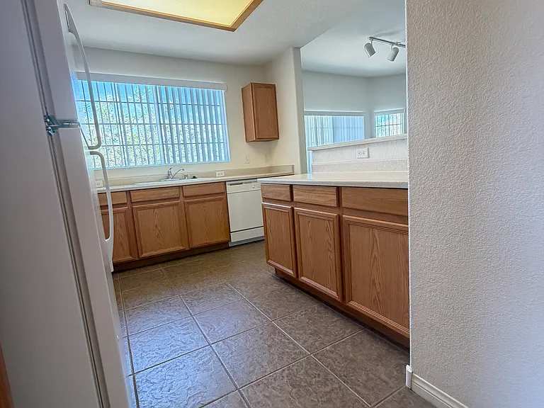 830 Carnegie St #1023 — Photo 5