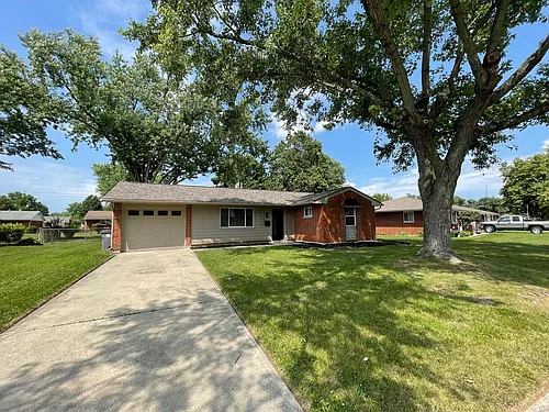 1013 Nutmeg Sq N Photo 1