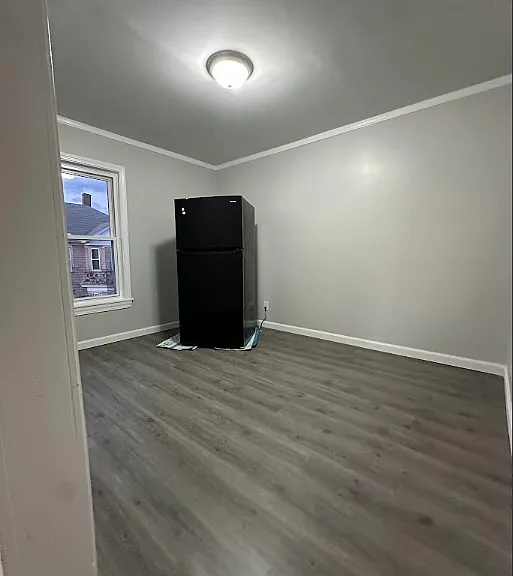397-407 William St Fall River, MA Cozy 2 Bedroom Steps From Battleship Cove & the Updated Waterfront — Photo 15