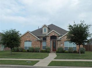 1518 Summit Ridge Dr, Garland, TX 75043