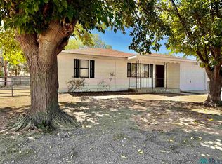 2711 Montana St, Carlsbad, NM 88220