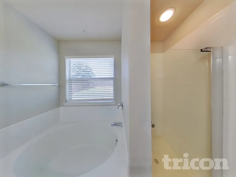 8621 Sagebrush Trl — Photo 9